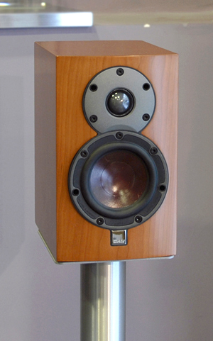 Altavoces DALI MENTOR MENUET + Lector de CD CYRUS CD6se + Amplificador CYRUS 6 XP