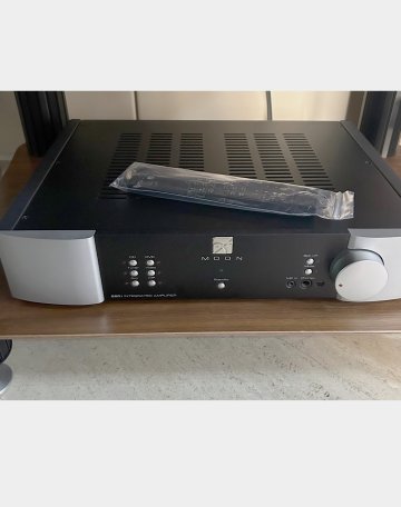 Amplificador integrado Moon 250i bicolor